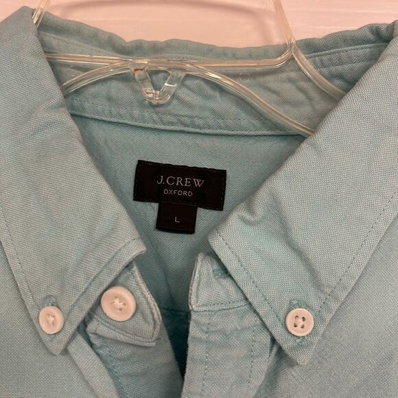 J Crew button down cotton shirt, men’s large, light blue - Picture 2 of 8